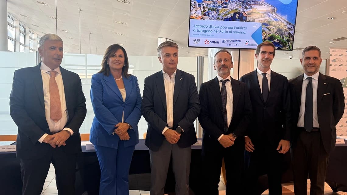 Genoa Ports and FS Logistix Pilot Green Hydrogen Production at Savona