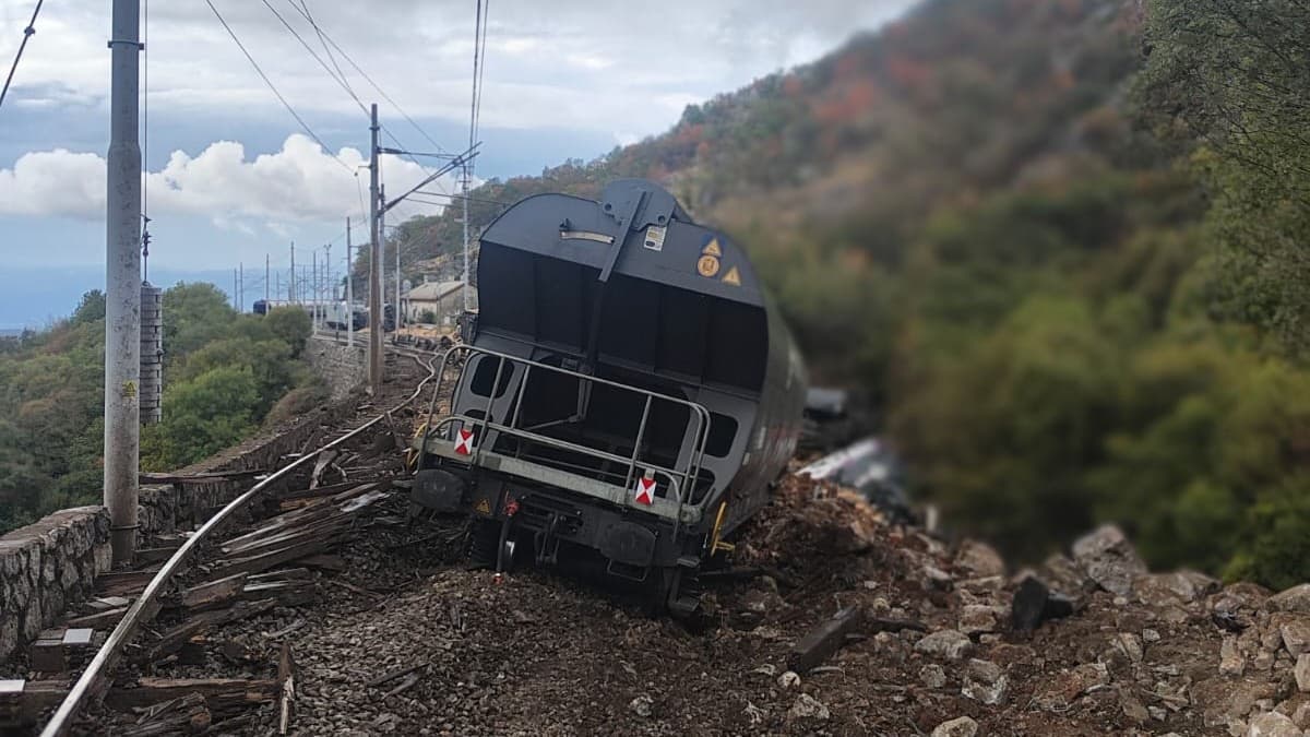 Freight Train Derailment Blocks Rail Access to Port of Rijeka for One Week