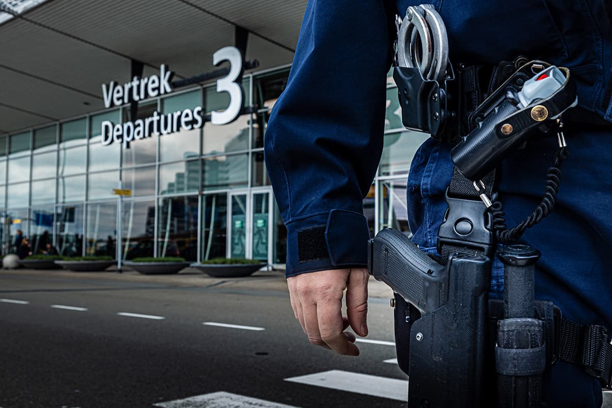 Suspect Arrested at Schiphol Following Major Cannabis Seizure from US