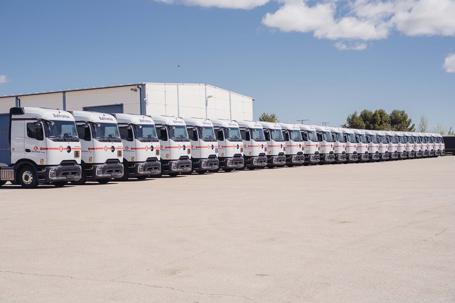 Baltransa Expands Fleet with 25 Mercedes-Benz Actros L ProCabin Trucks