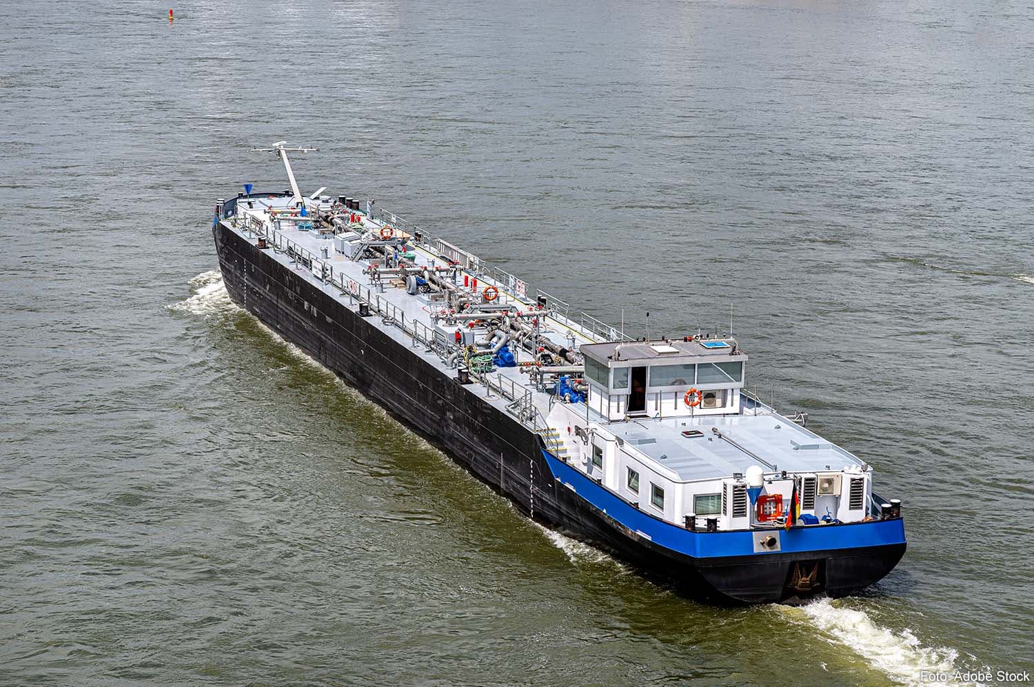 Dutch Chemical Industry Faces Production Cuts Due to Low Water Levels and Transport Shortages
