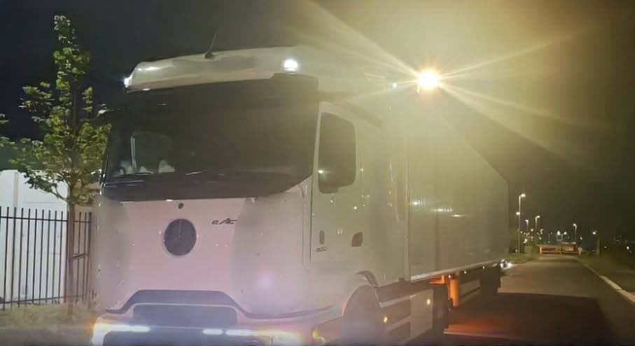 Dutch Police Uncover Multiple Driving Time Violations and Missing Permit from Supermarket Supplier