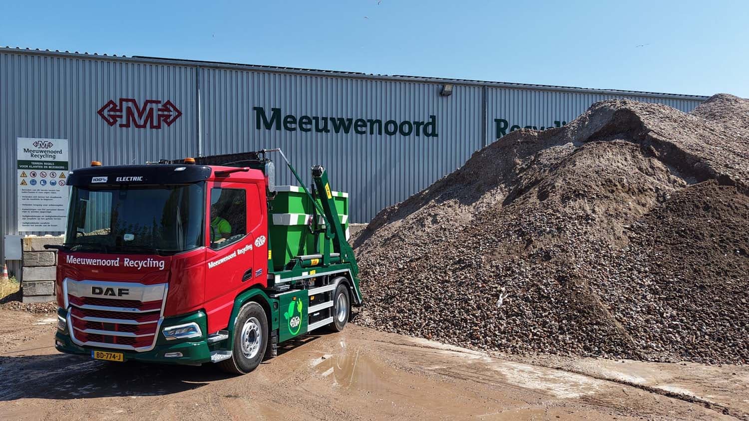 Meeuwenoord Recycling Deploys First Electric DAF XD Portal Truck