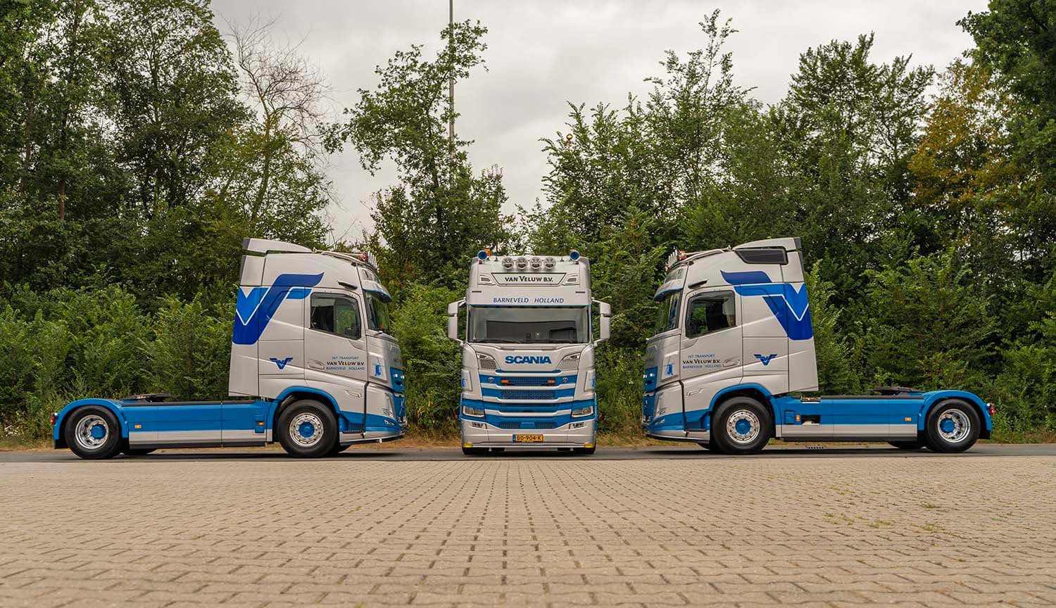 Van Veluw Transport Expands Fleet with Three New Trucks for International Feed Transport