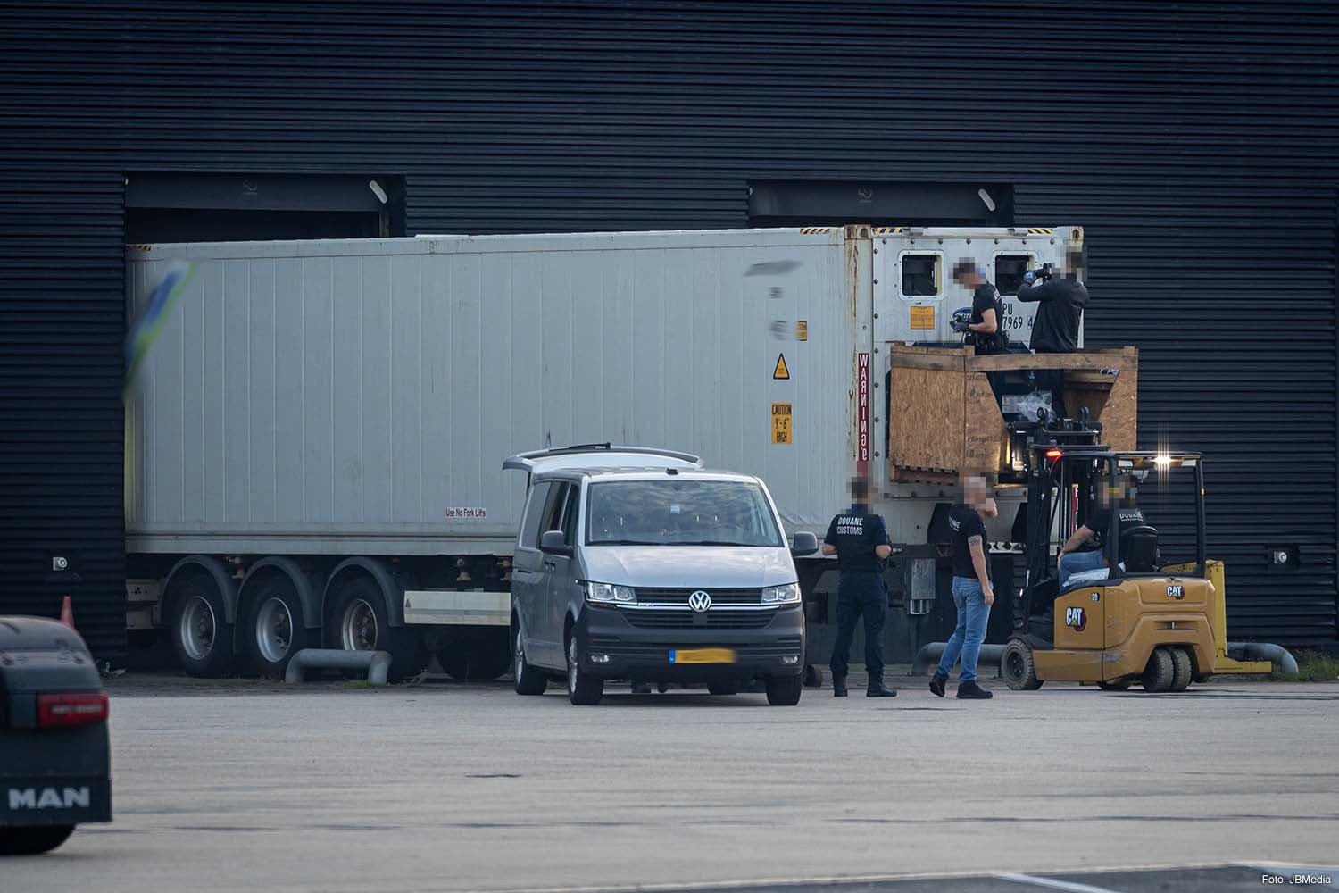 Drugs Discovered in Reefer Container at Rotterdam Maasvlakte Terminal