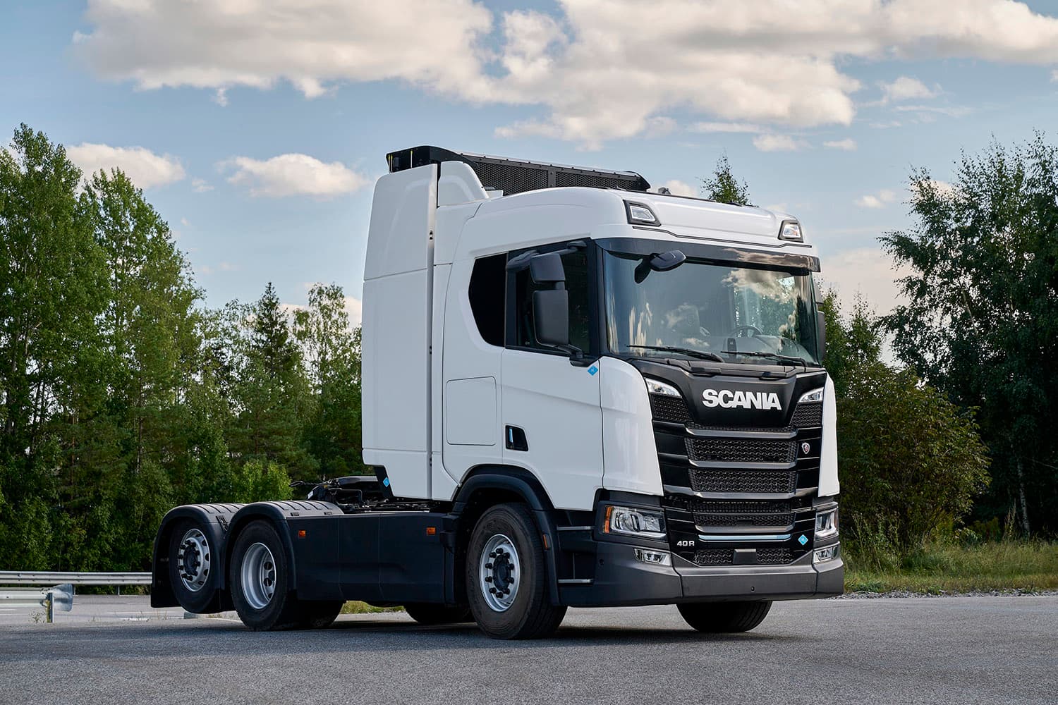 Scania and Toyota Partner on Fuel Cell Hydrogen Trucks for Heavy Transport