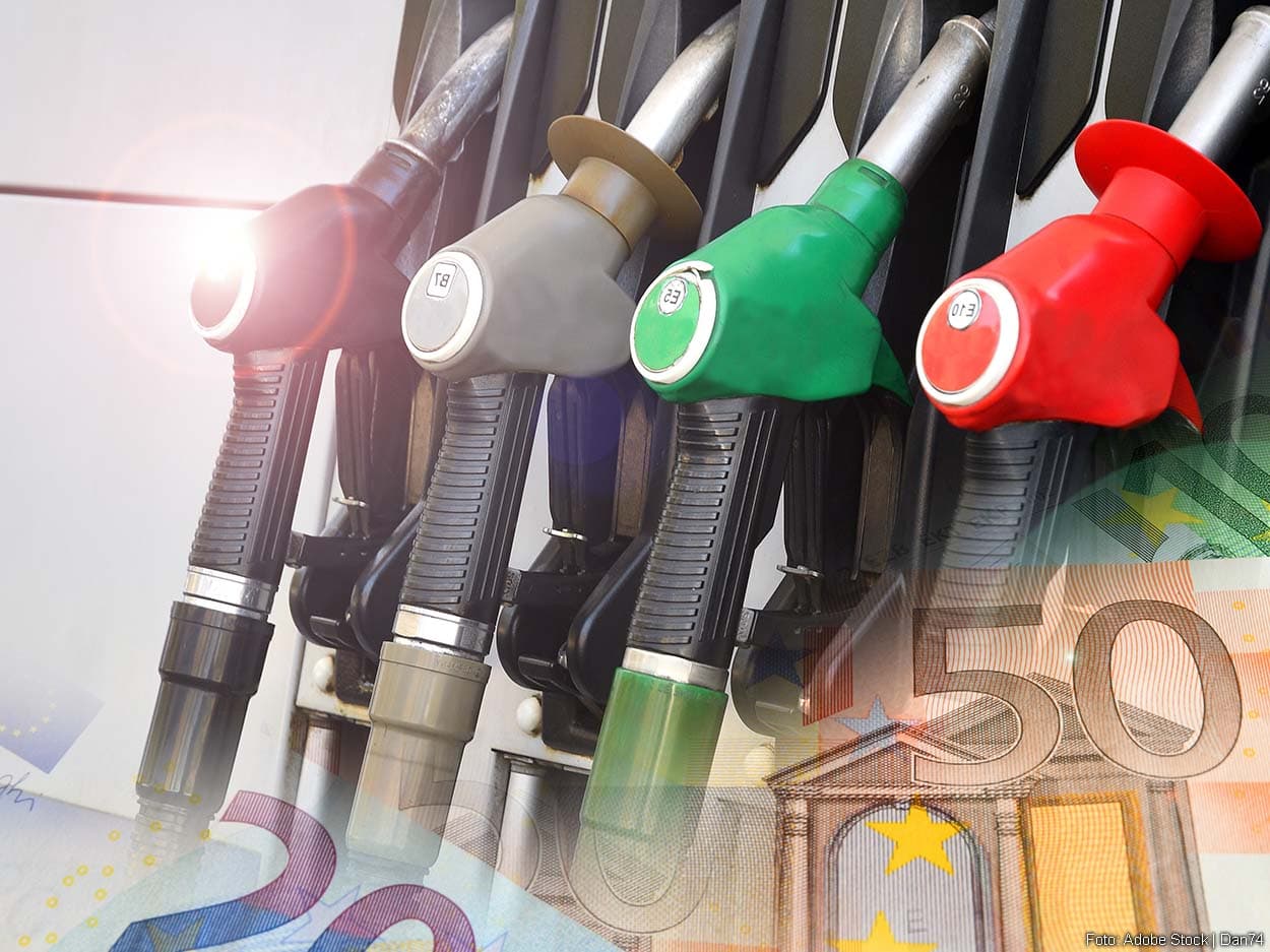Dutch Gasoline Prices Reach New Peak Amidst Middle East Tensions