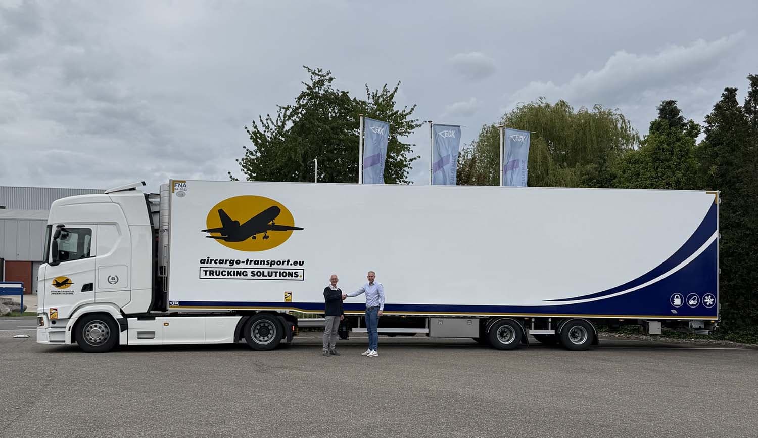 Aircargo Transport Expands Fleet with Ten New Van Eck Air Cargo Trailers