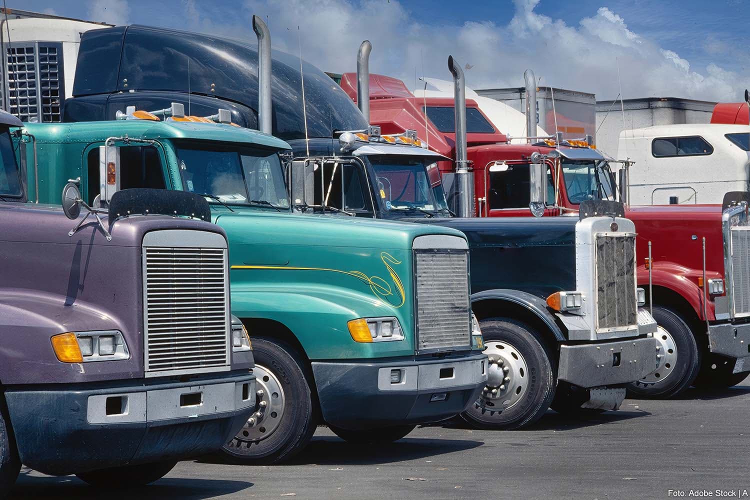 US Allocates $200 Million to Expand Truck Parking Facilities Across Twelve States