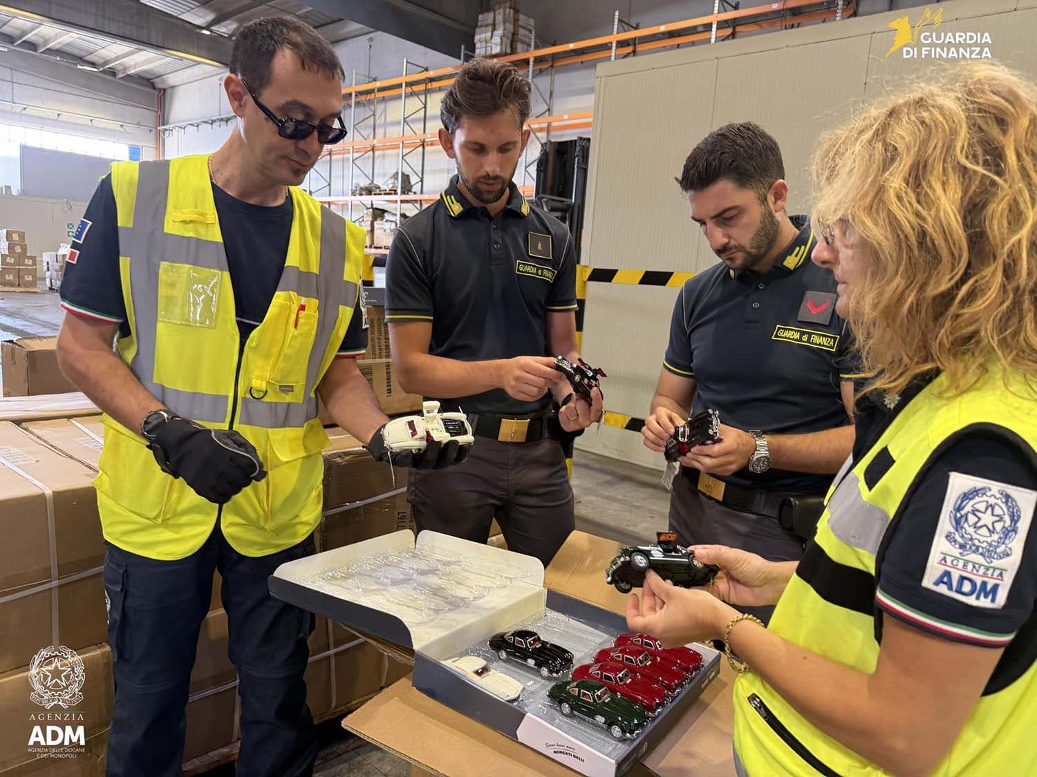 Italian Customs Seizes 2,400 Counterfeit Mercedes-Benz Model Cars in Genoa Port