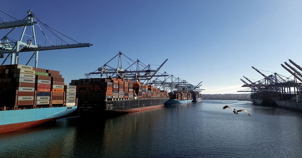 US Merchandise Trade Deficit Shrinks as Exports Increase