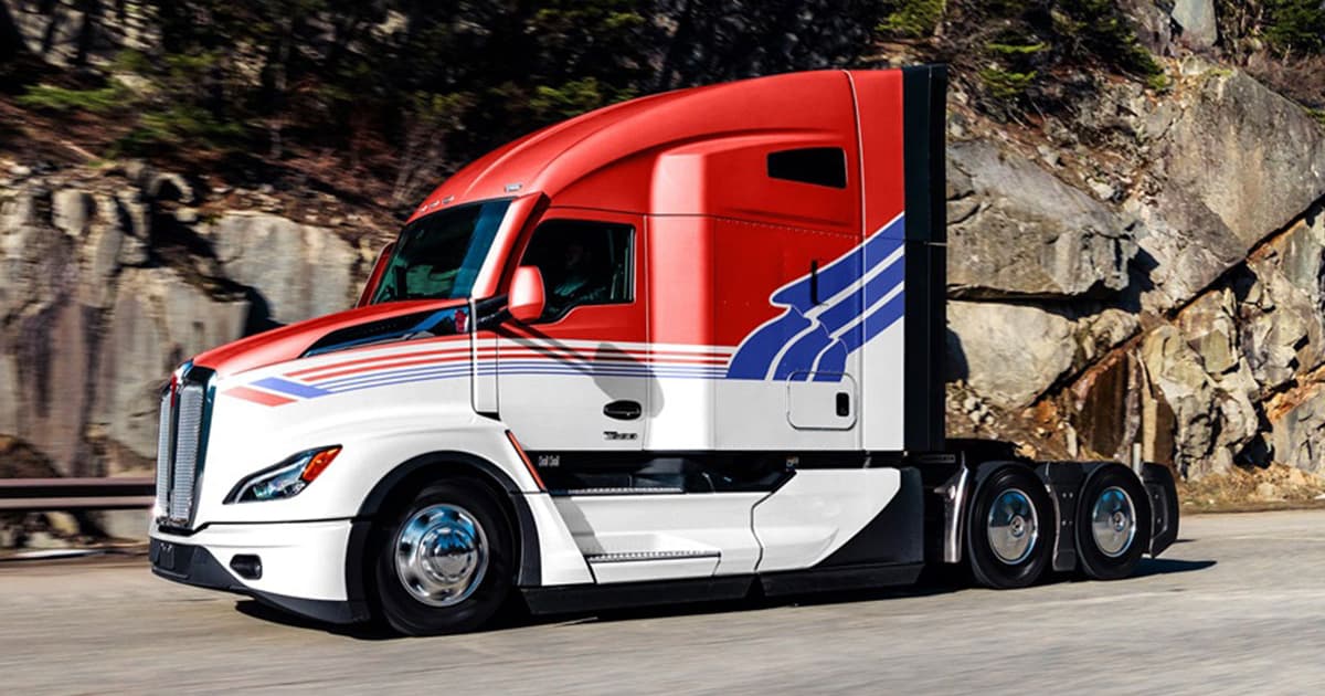 Kenworth and Peterbilt Unveil Special Edition Trucks for USA 250th Anniversary