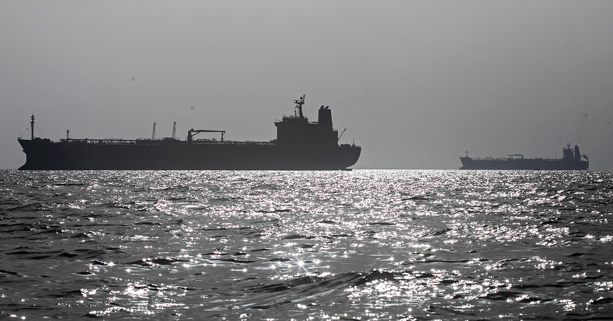 US Imposes Sanctions on Entities Accused of Extorting Shipping in Strait of Hormuz