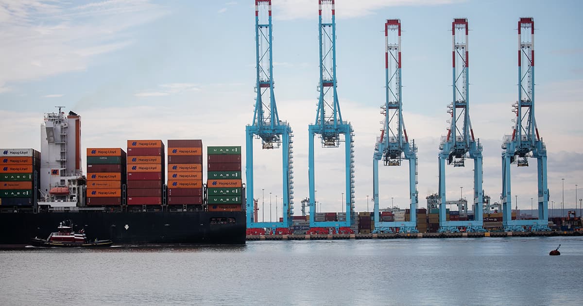 Small Businesses Challenge Trump Administration's Tariff Reinstatement in Court