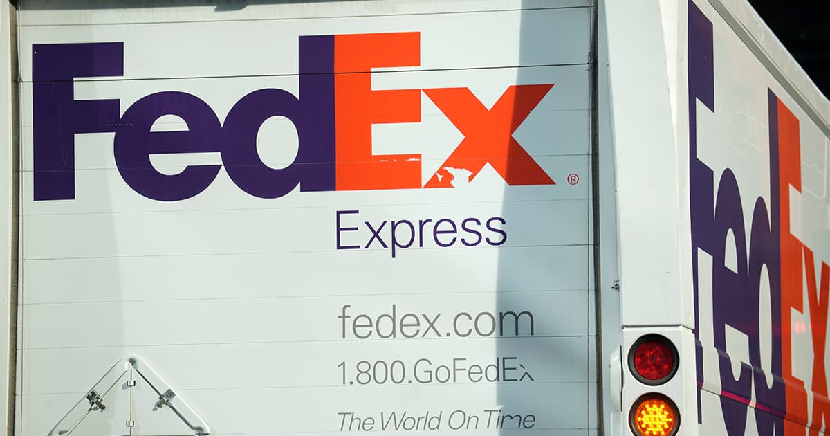 UPS and FedEx Begin Issuing Tariff Refunds to Customers