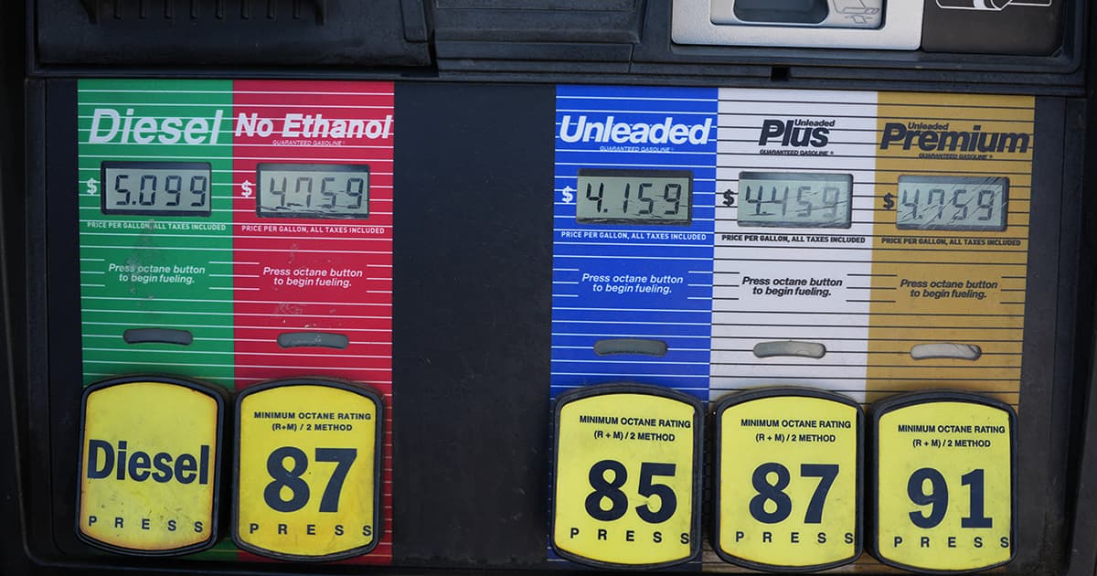 Oil Majors Report Significant Profits Amidst Elevated Fuel Costs Due to Iran Conflict