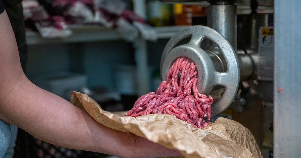 US Temporarily Reduces Tariffs on Lean Ground Beef Imports