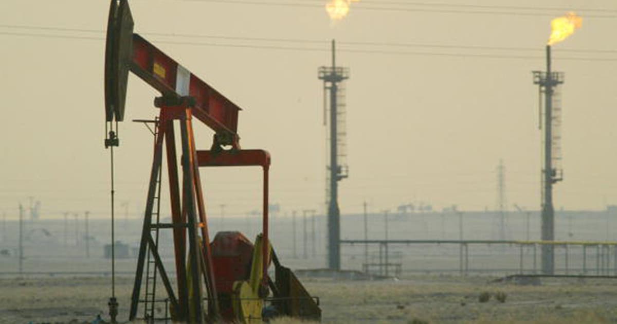 Saudi Crude Oil Shipments to US Halt Amid Persian Gulf Disruptions