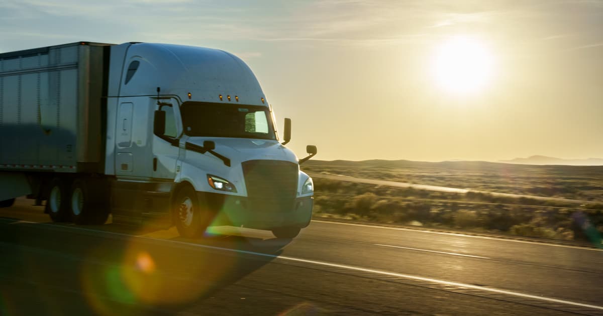 US Truck Tonnage Index Sees July Decline Amidst Volatile Market