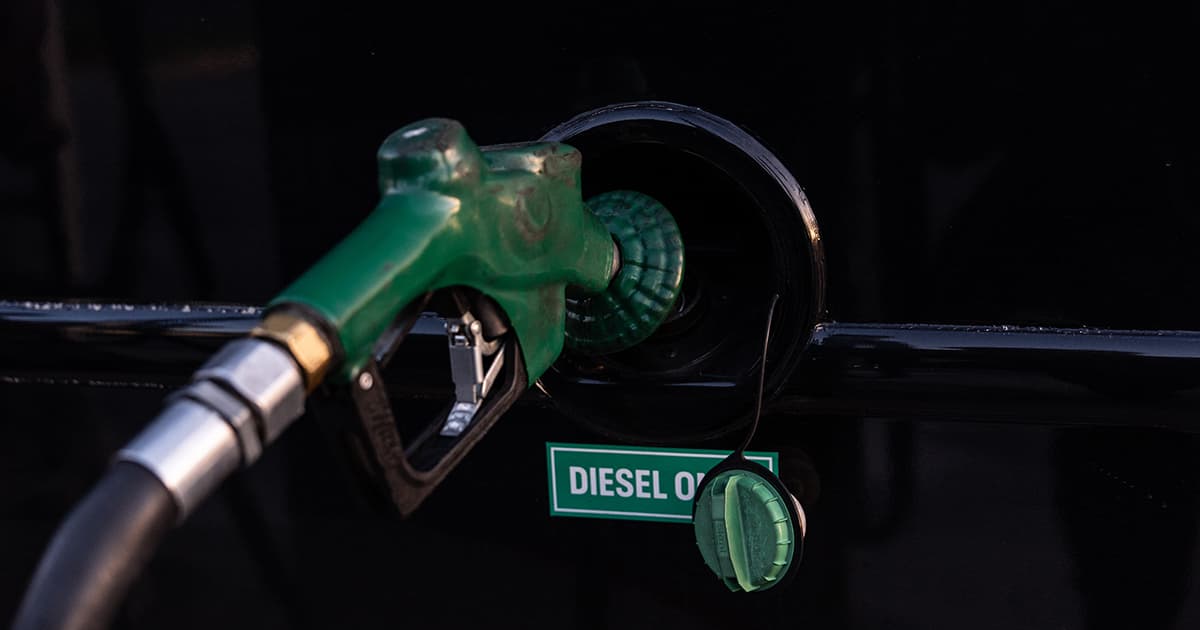 Diesel Prices Reach Record High, Impacting Freight Transportation Costs