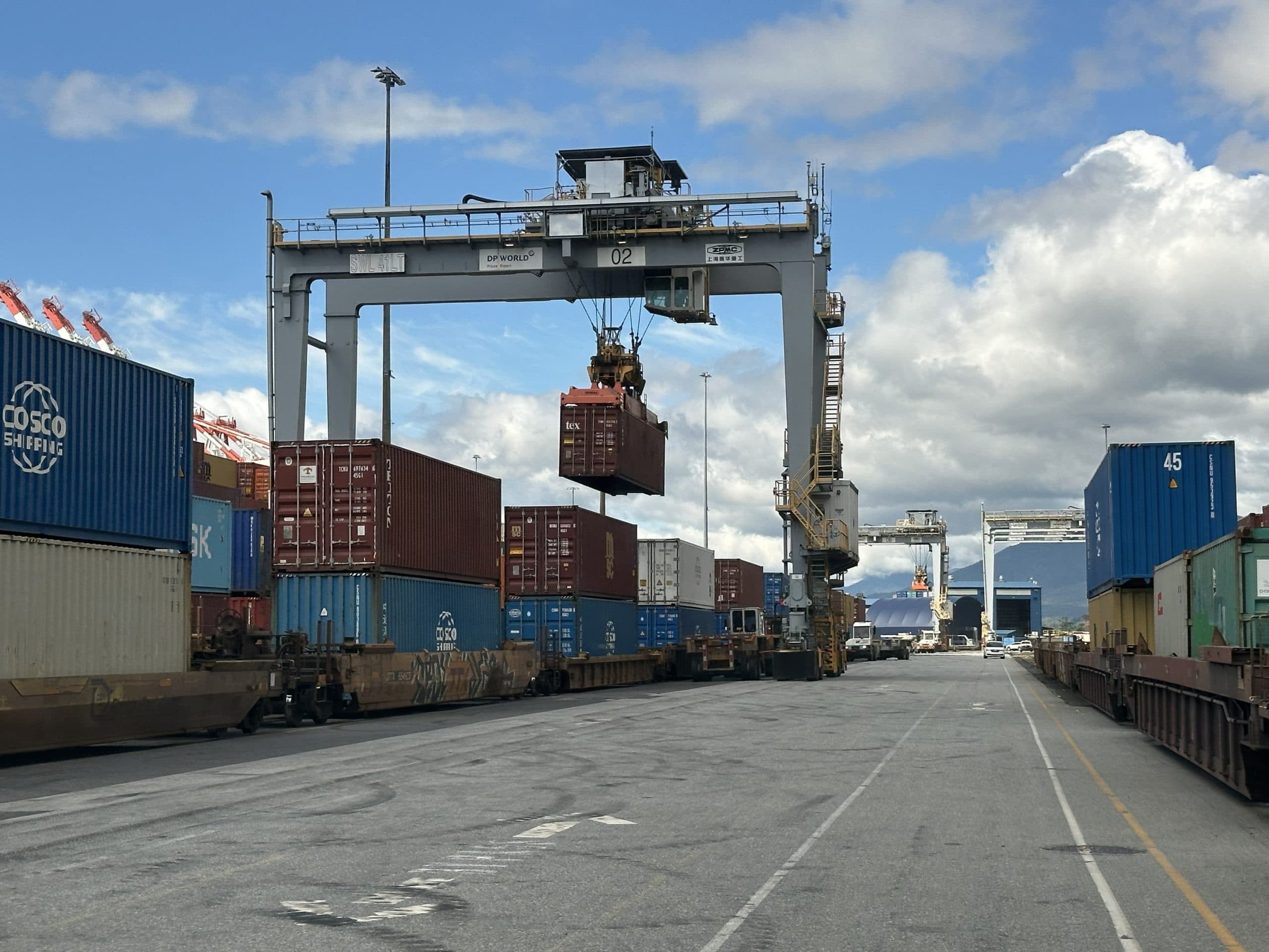 DP World Prince Rupert Terminal Upgrades to Hybrid RTG Crane
