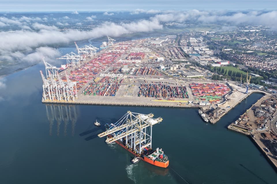 Southampton Terminal Receives Europe's Largest Ship-to-Shore Cranes