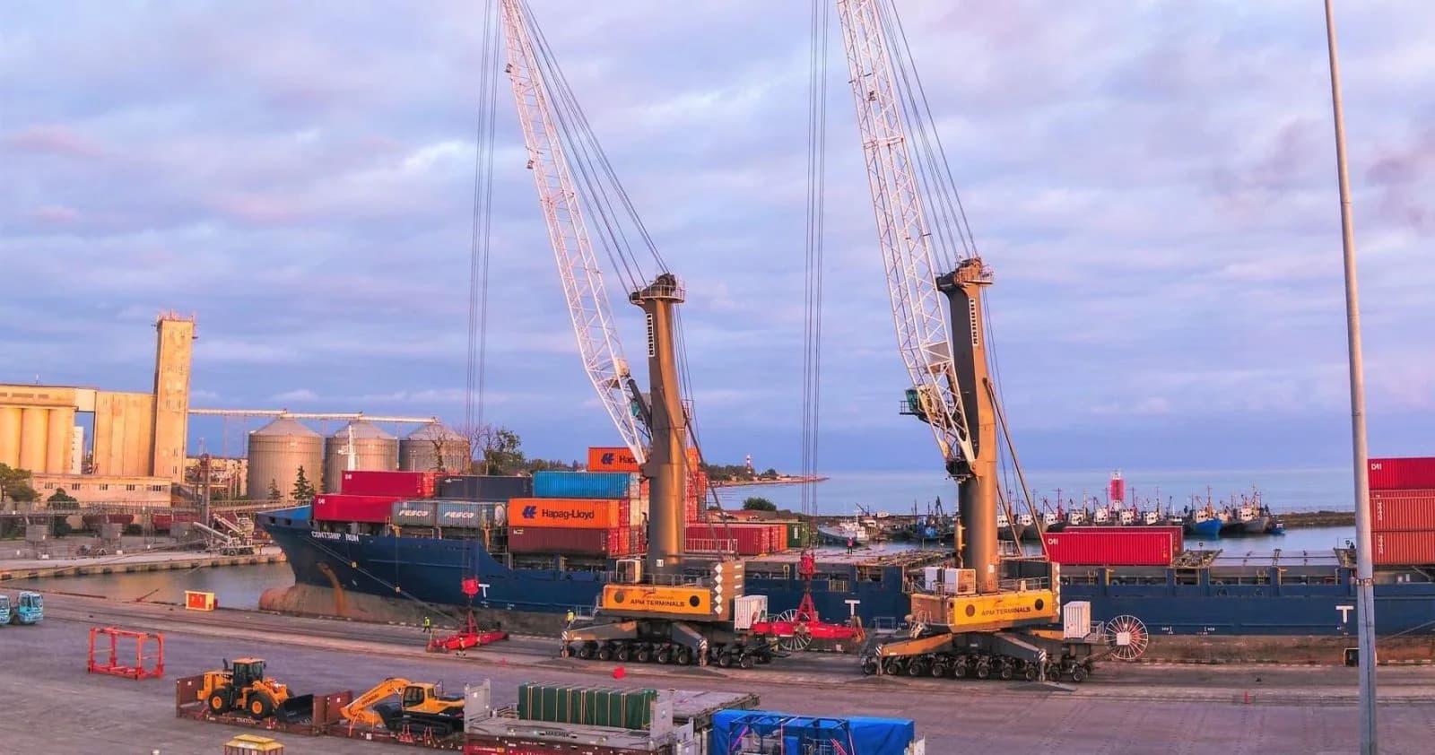 APM Terminals Poti Enhances Black Sea Cargo Handling with New Mobile Crane