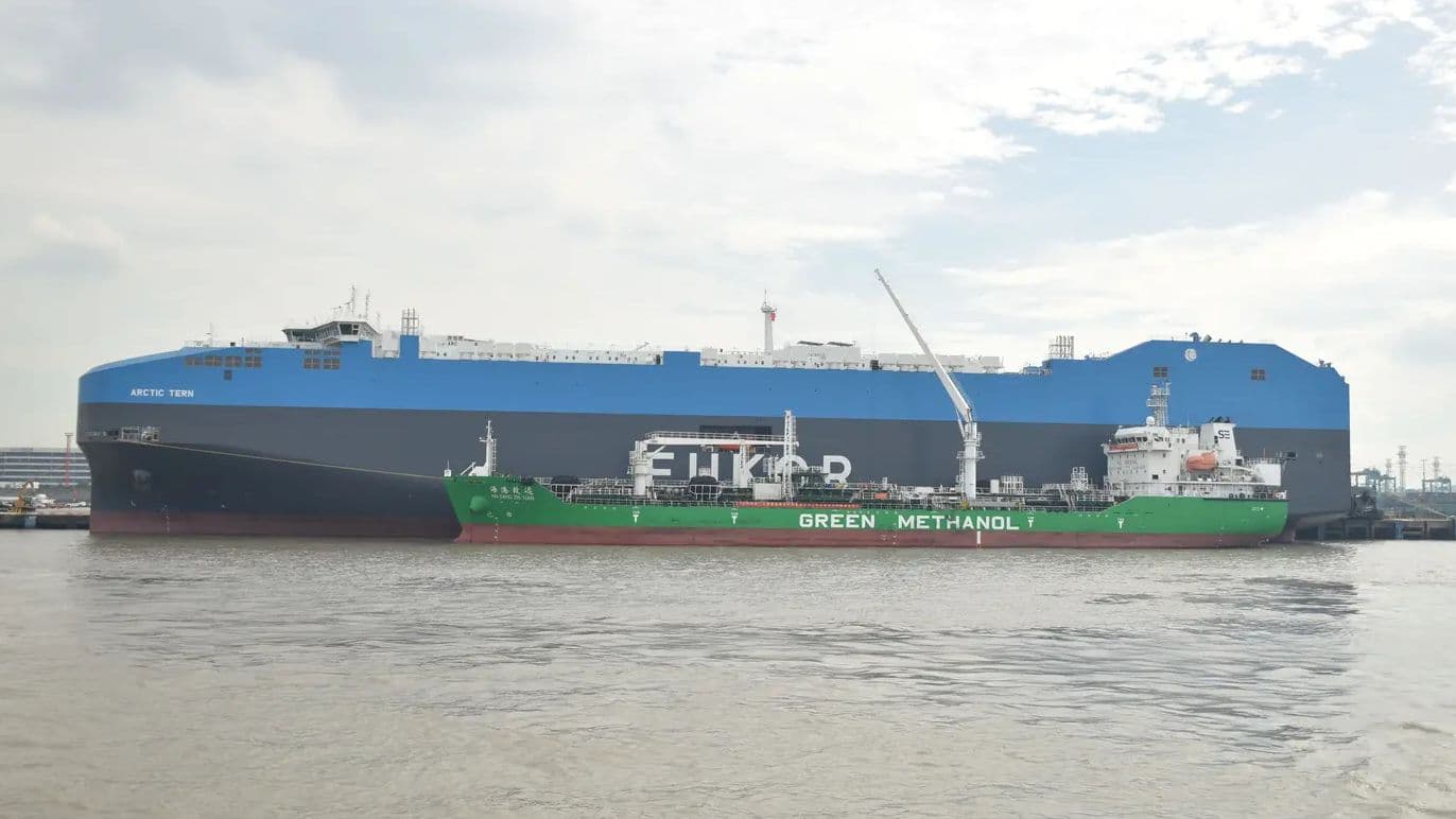 EUKOR Car Carriers Completes First Green Methanol Bunkering in Shanghai