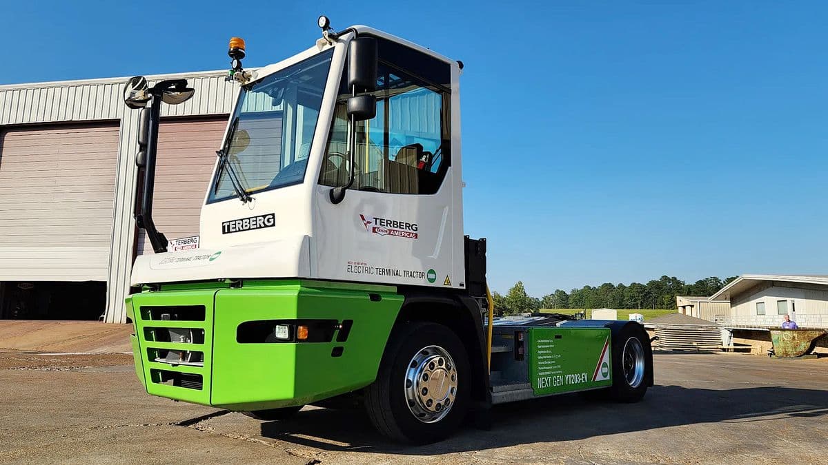 Terberg Taylor Americas Secures Initial Orders for Electric Terminal Tractors