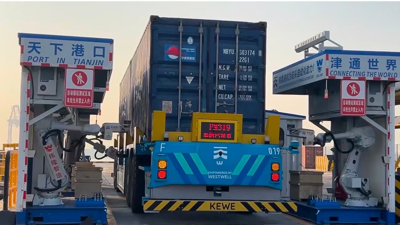 WEILONG Expands Automation Offerings for Ports with New Systems