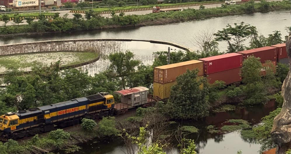 JNPA Initiates First Long-Haul Double-Stack DFC Rail Service for Import Containers