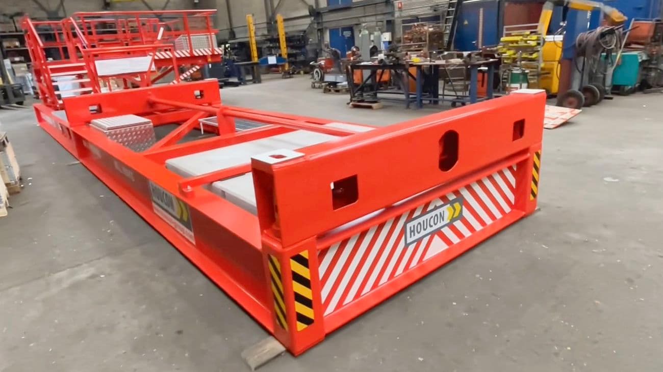 HOUCON Group Introduces New Straddle Carrier Rescue Platform at Port of Newark