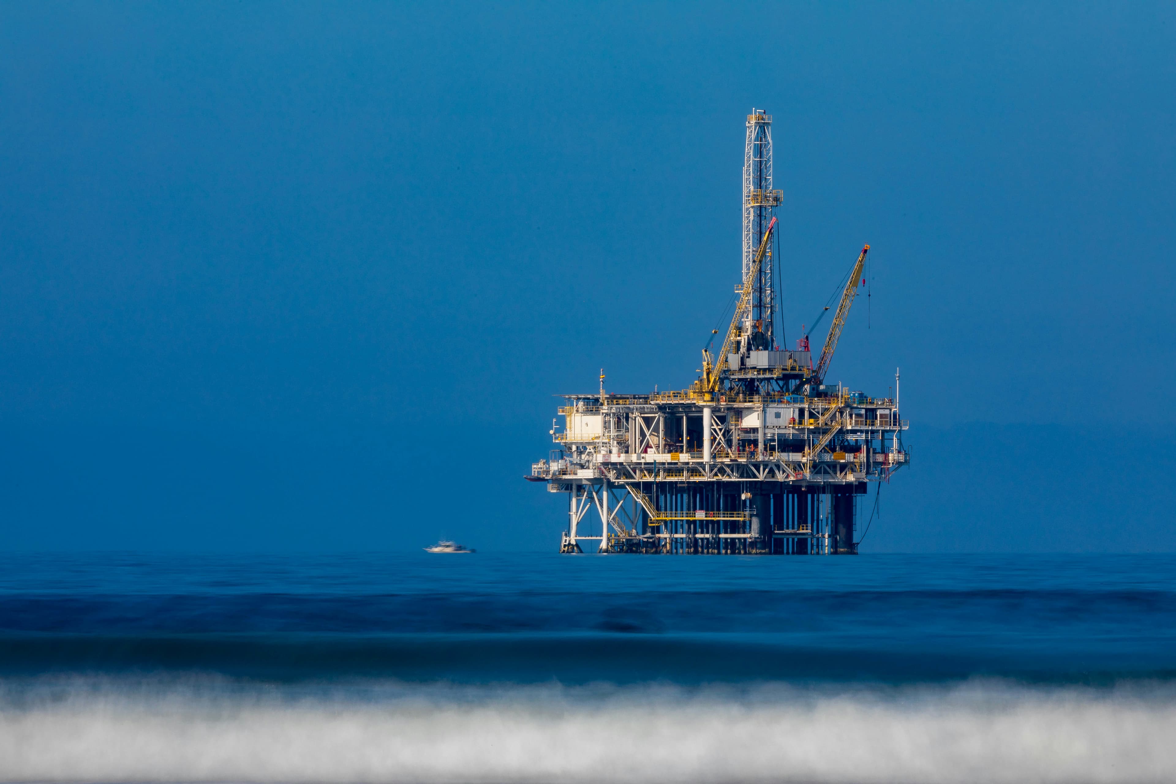 Oil and Gas Shippers Face Unilateral Rate Hikes, Lack Benchmarking Tools
