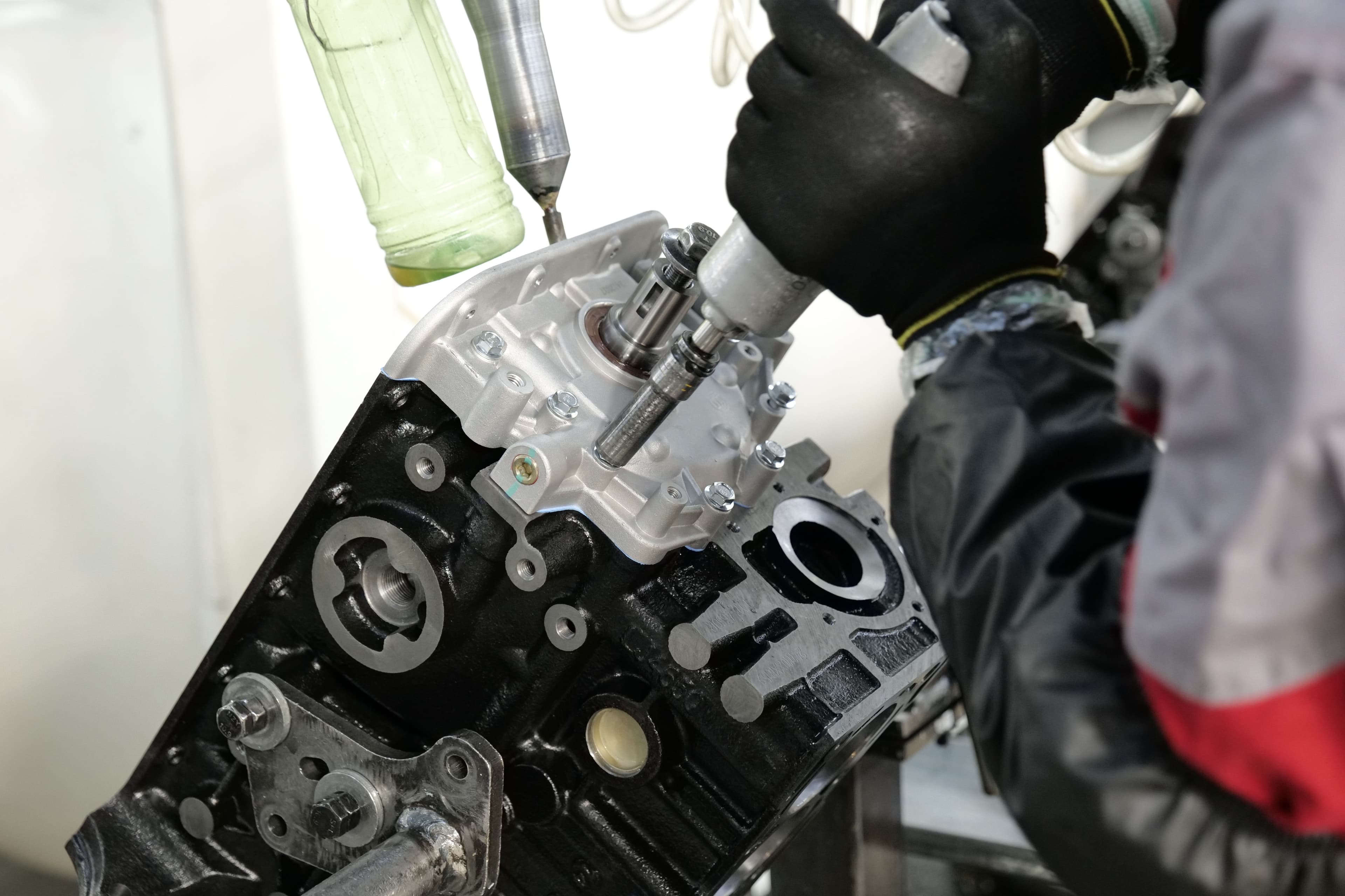 Automotive Sector Faces Production Halts Due to Supply Chain Delays